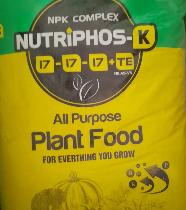 Phân bón gốc NPK 17-17-17 + TE